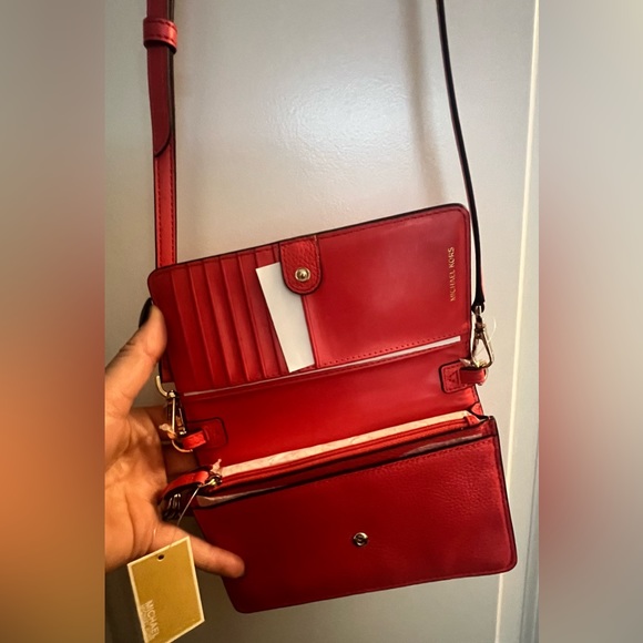 NWT Michael Kors Jet Set charm phone Crossbody Wallet - Picture 5 of 6